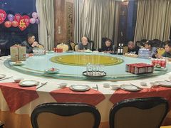 -皇宫大酒店