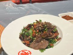 -肥肥虾庄·金牌油焖大虾(杨园滨江时代walk店)