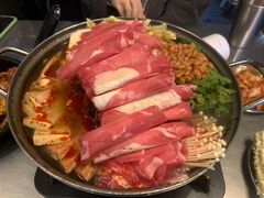 部队锅-MI WU FACTORY米屋美食工厂餐厅(绿地店)