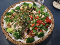 私房特色筲箕三味鱼-朕悦鹧鸪饭私房菜