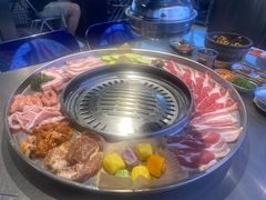-哈哈碳都·牛肋条无限自助烤肉(台江万达店)