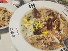 -渔语鱼酸菜鱼新川菜(来福士店)