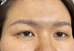 -一个差评成就的纹眉店