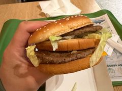 -麦当劳(中山公园龙之梦店)