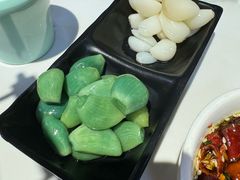 水晶糖蒜（爽脆解腻）-一只羊·铜锅涮羊肉烧烤