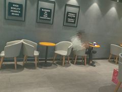 -瑞幸咖啡(新世界中心店)