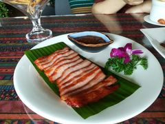 猪颈肉-忘忧草融合私房菜(红鼎国际店)