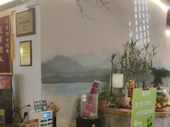 -卢大鲜鱼头捞饭(美利广场店)