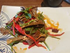 -云海肴·汽锅鸡·云南菜(天山百盛优客店)