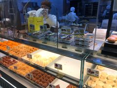 -鲍师傅糕点(西站店)