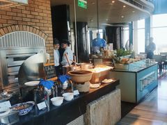 -唐拉雅秀酒店-西锦汇空中BBQ·思创餐厅
