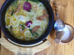 -桥香园过桥米线(国贸店)