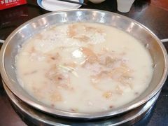 -老来福·非遗酸汤兔(凯旋路店)