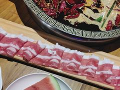 一米肥牛-城墙拐拐火锅(三峡广场黑金冠店)