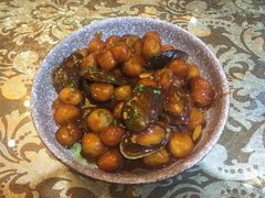 小土豆烧小鲍鱼-老虎滩船说·海胆水饺·大连海鲜(老虎滩店)