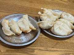 -黄阿姨锅贴大王(万航渡路店)