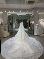 -艾米丽婚纱礼服