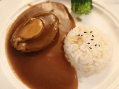 -浅深(世茂滨江精品店)