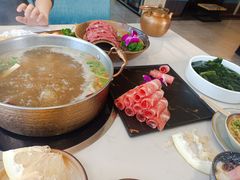 -菌子鲜汤野生菌锅