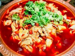 -沪小二炭火蛙锅(淮海中路美食不夜城店)