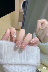 -星辰·新中式美甲美睫工作室