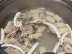 -喃喃椰·糟粕醋·椰子鸡火锅(七堡花园店)