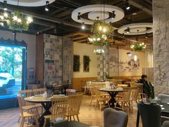 -香山湖家家宴(中山陵店)