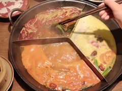 -巴卤社老火锅(财富店)
