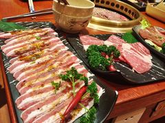 -喜牛烧肉酒场·黑金店(威高广场店)