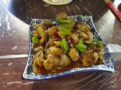 -老街烧烤大排档·地道湖北菜·龙虾馆(汉口火车站店)