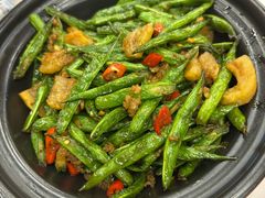 -堂瓦里·33年传统赣菜(第一街区店)