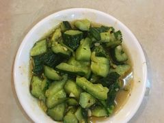 -王老六铁锅炖鱼(圣亚海洋店)