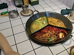 -巴卤社老火锅(财富店)