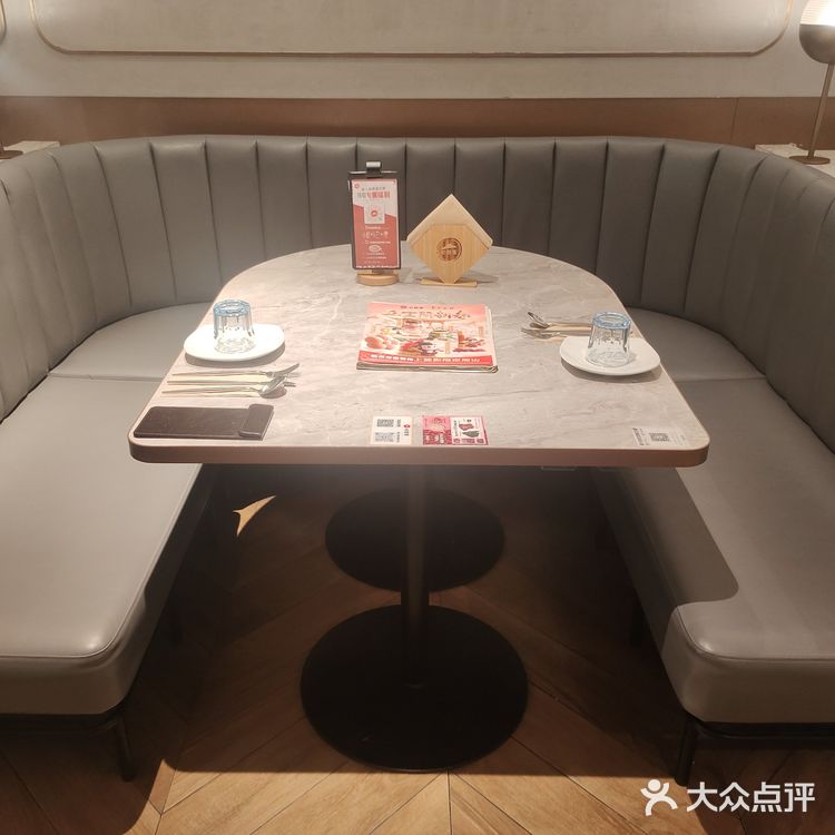 必胜客新品爆香大颗粒鸡披萨！诚意满满！！