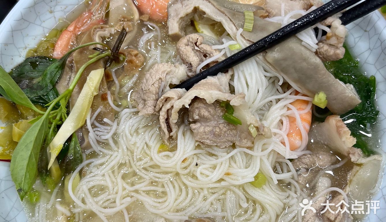 来汕头别忘了吃上这碗鲜掉眉毛的粿条面汤啊！