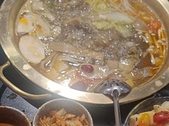 -顶顶汤火牛排火锅·经典铜锅涮肉