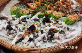 Steamed Double-Flavor Big Anhui Fish in Bamboo Basket