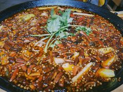 -鸿顺老铁锅美蛙鱼府(解放碑店)