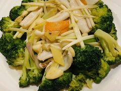 西兰花炒花枝片-食为先(中山七路店)