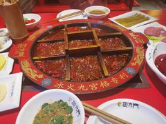 -巴九门老火锅(来福士打望店)