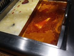 -老牌坊云南鱼豆花火锅(嵩山店)