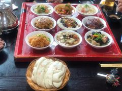 -蓝田九大碗民俗食府(蓝田店)