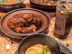 -涌煲记·蟹煲·砂锅海鲜·煲出宁波味(天一旗舰店)