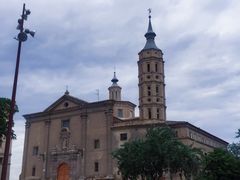 -皮拉尔圣母圣殿主教座堂