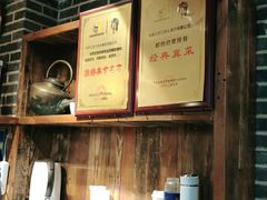-东口码头·烧鸽子·鱼头泡饼·地方菜(金鹰悦城店)