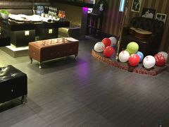 -唯爱KTV聚会餐厅(仙林东城汇店)