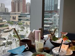 靠窗位-花潮料理艺食馆(成都万象城店)