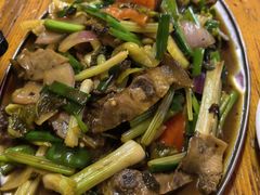咸酸菜炒牛欢喜-江村四哥新鲜牛肉店(江高总店)