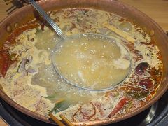 -洱火云南酸菜牛肉火锅(石景山当代商城店)