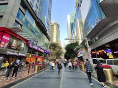 -八一路好吃街(雨田商务大厦店)